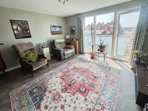 Lounge- click for photo gallery